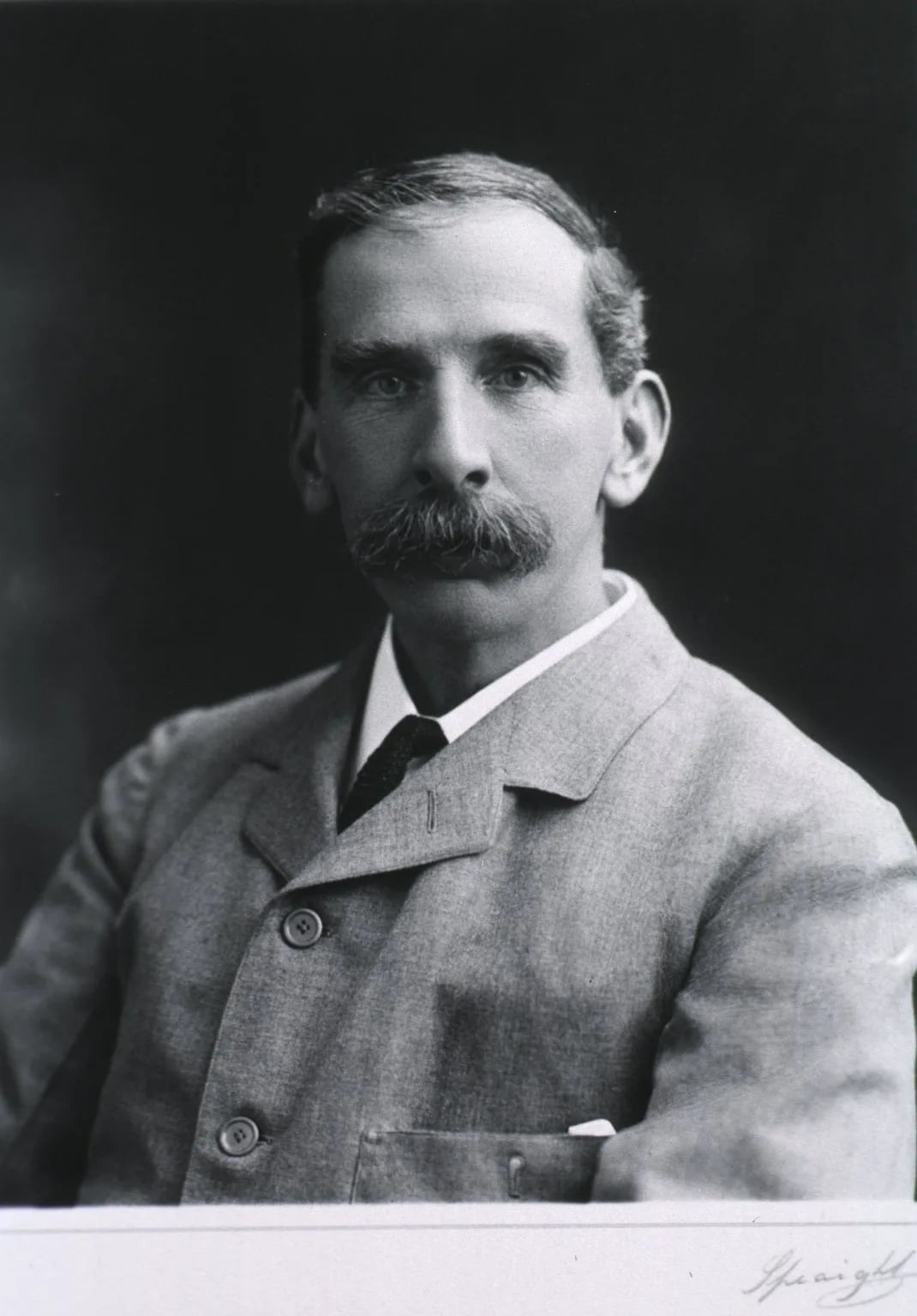 Portrait of Victor Horsley (1857–1916) – memorial page