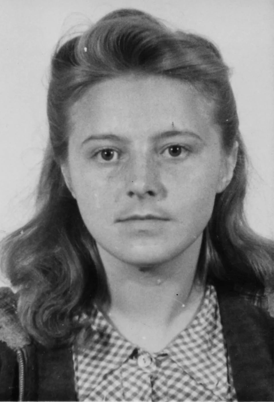Porträt von Gunlaug Julie Dundas (1923–1978) – Gedenkseite