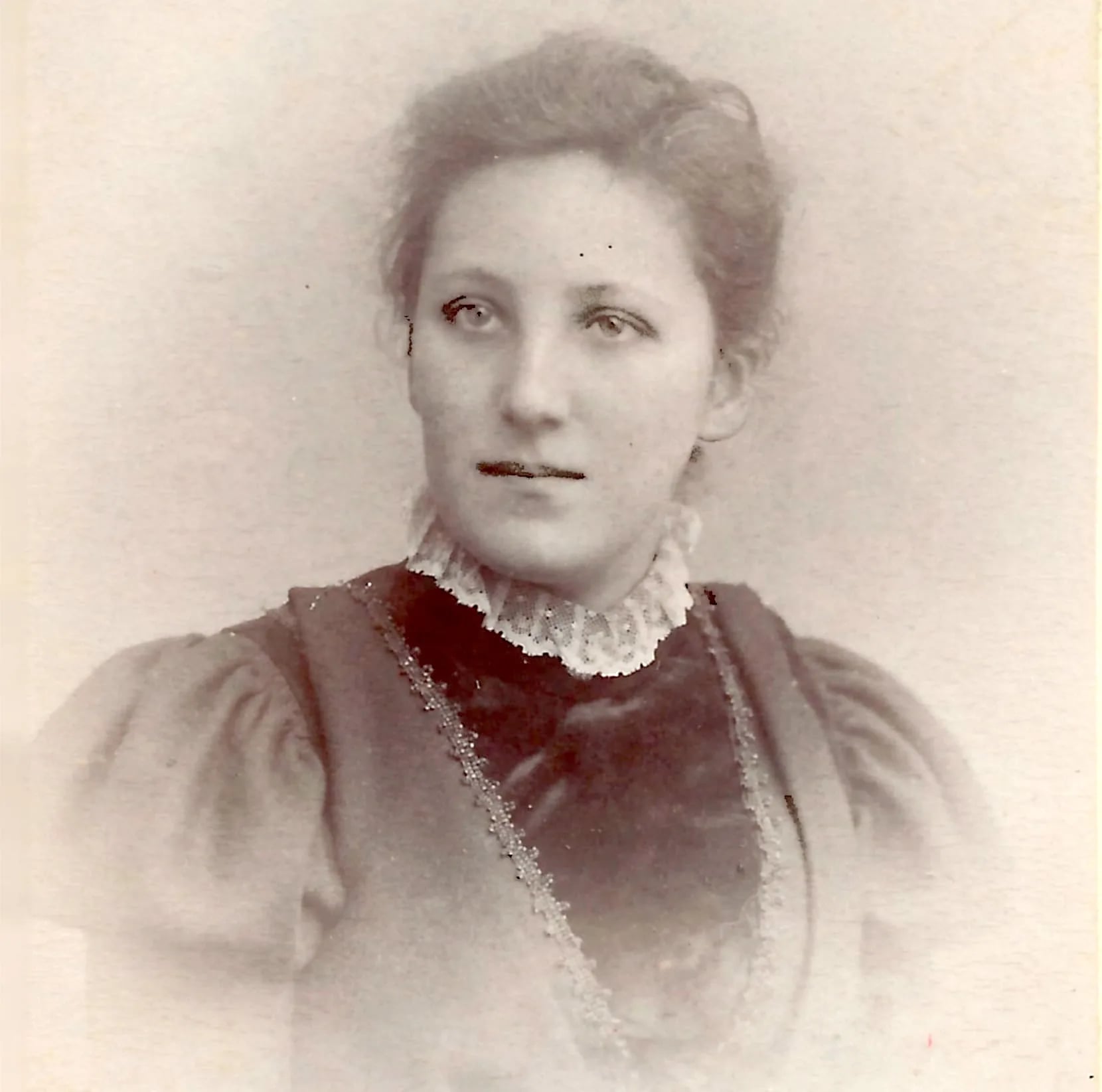 Portrait of Rosa Tännler (1879–1946) – memorial page