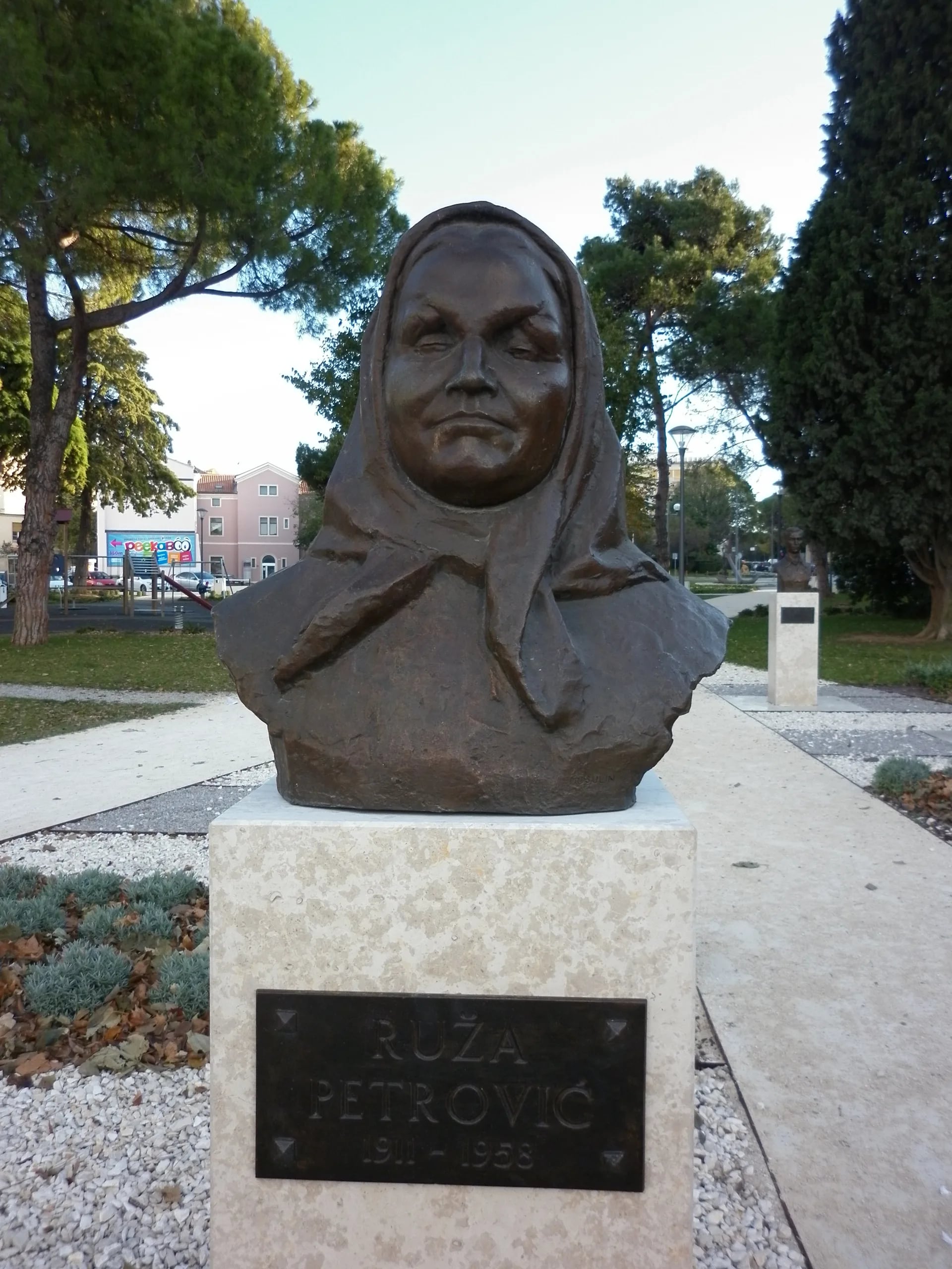 Portrait of Ruža Petrović (1911–1958) – memorial page