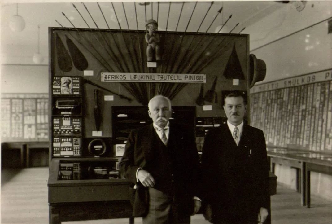 Porträt von Aleksandras Račkus (1893–1965) – Gedenkseite
