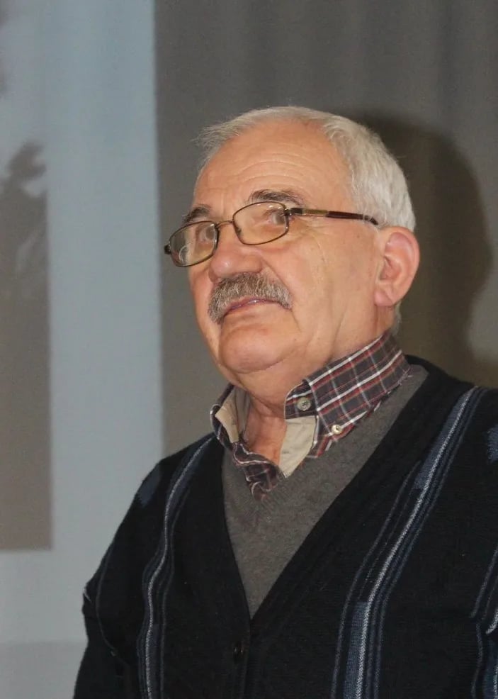 Porträt von János Makkai (1944–2021) – Gedenkseite