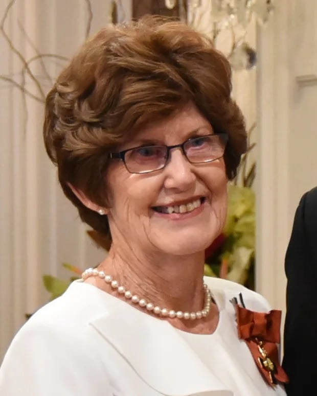 Porträt von Annette Smith (1942–2024) – Gedenkseite