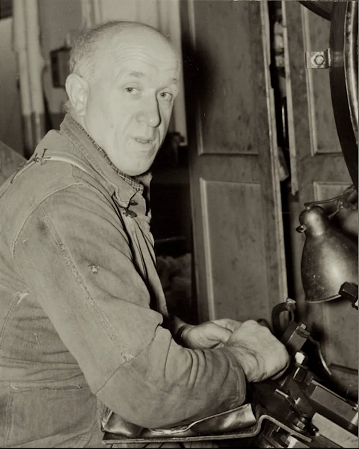 Portrait of Konrad Martin Dahle (1909–1999) – memorial page