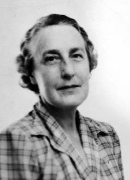 Portrait of Marie Lous Mohr (1892–1973) – memorial page