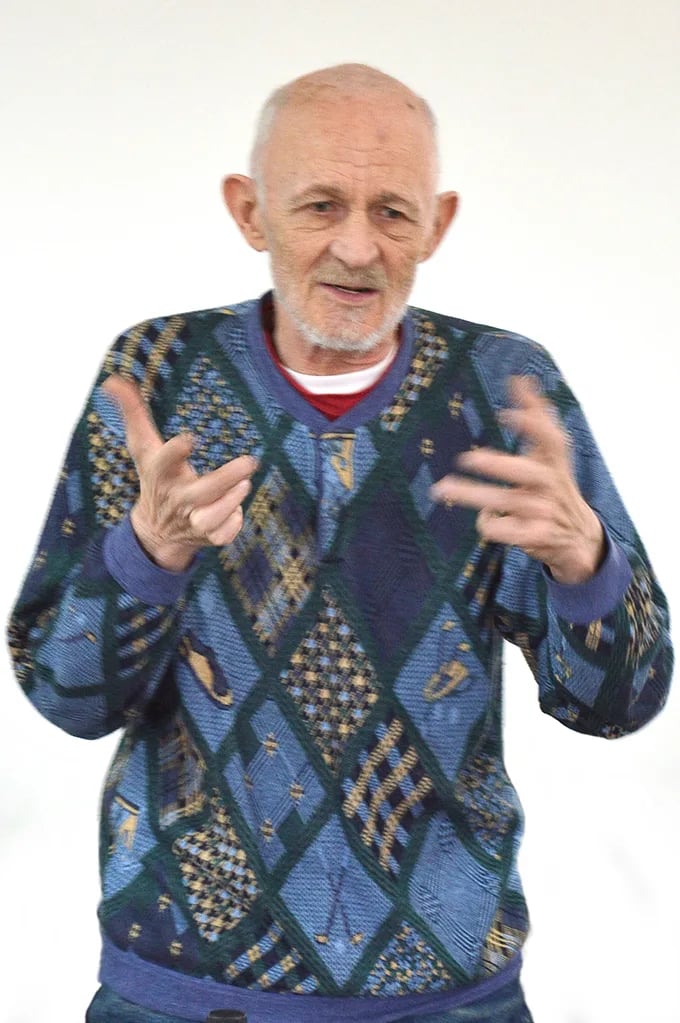 Portrait of Eugen Evu (1944–2017) – memorial page