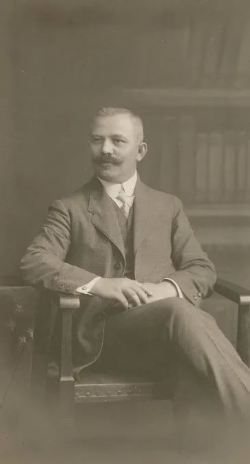 Portrait of Ion I. Lapedatu (1876–1951) – memorial page
