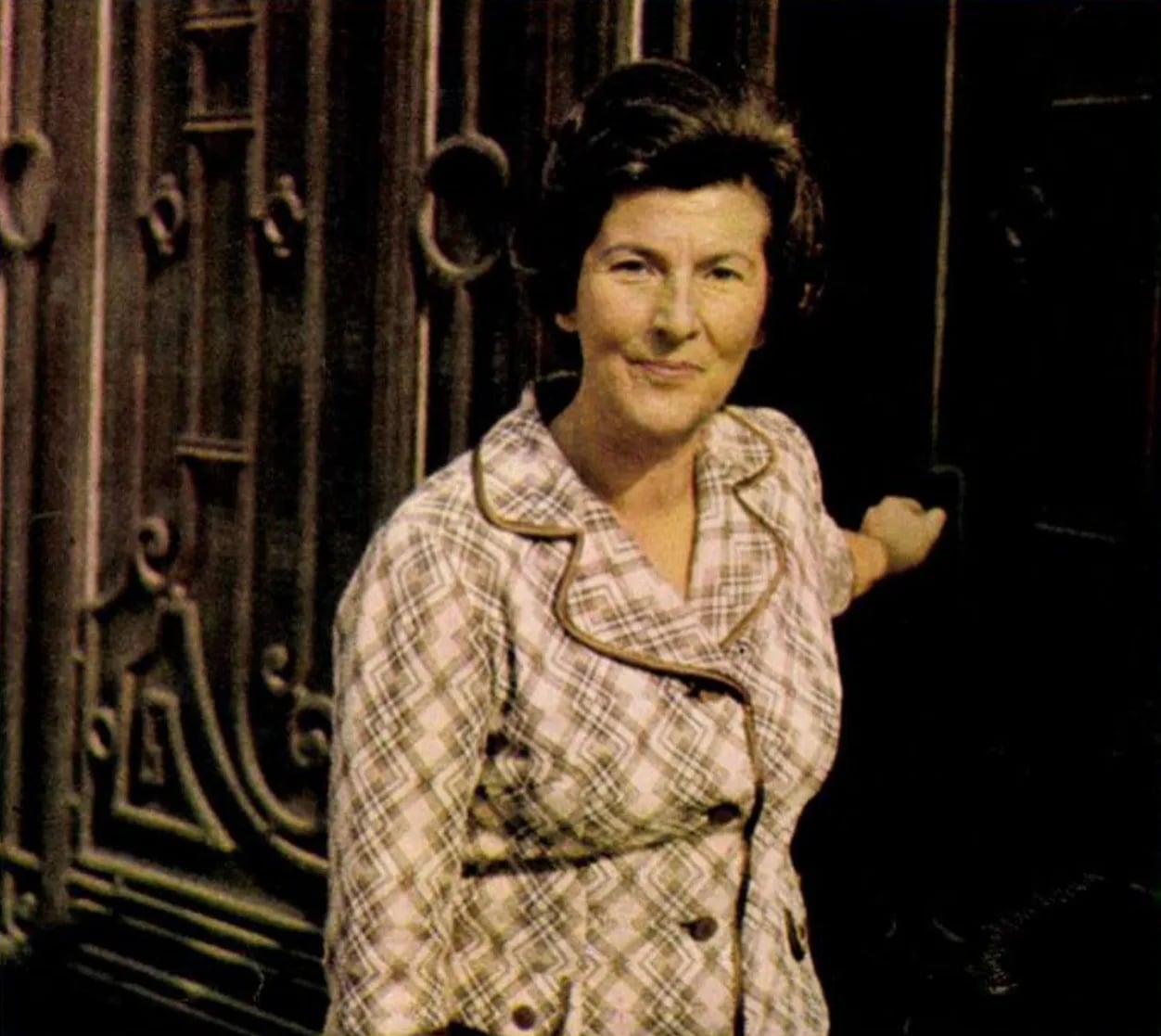Porträt von Zoe Dumitrescu-Bușulenga (1920–2006) – Gedenkseite