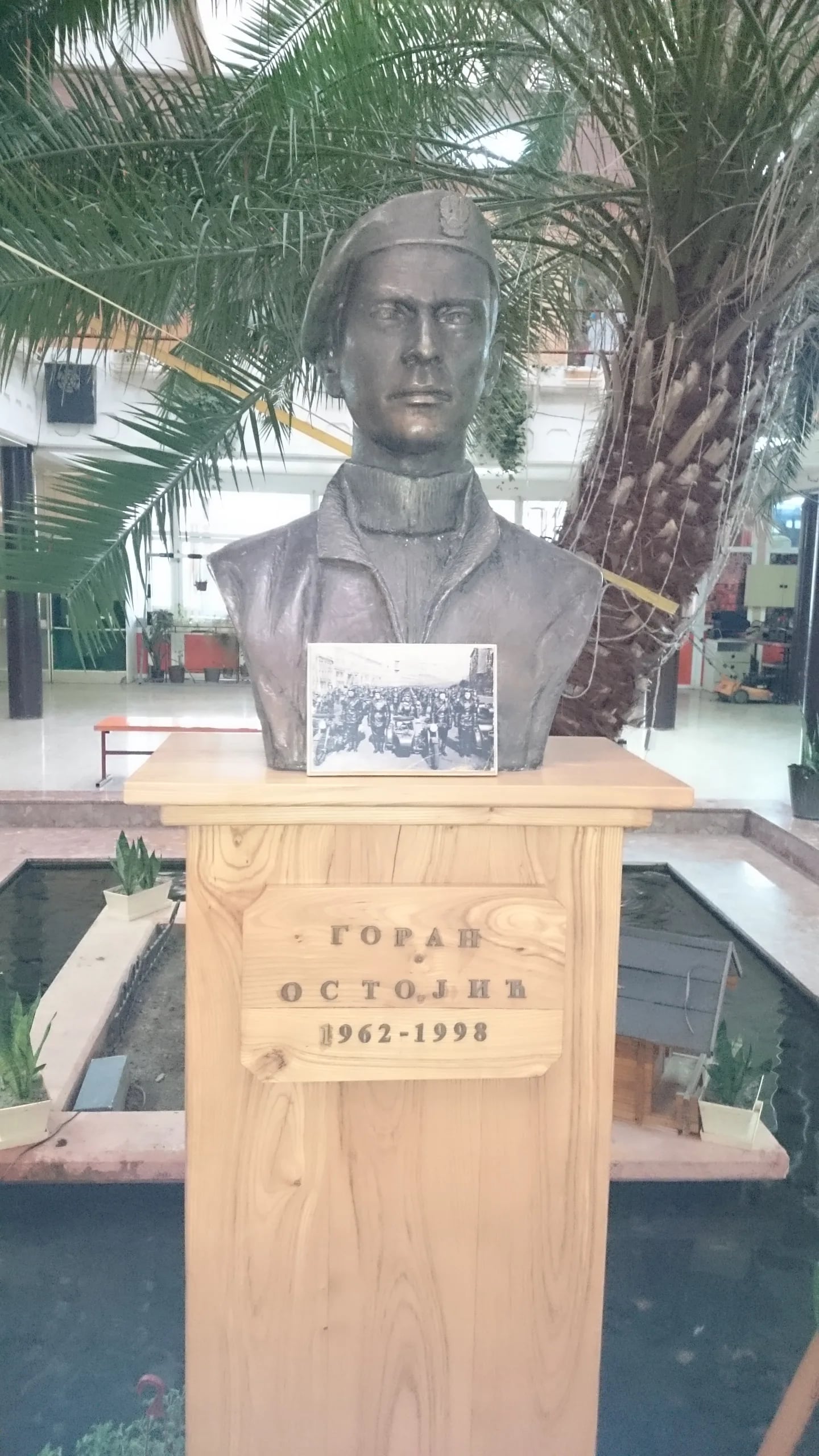 Portrait of Goran Ostojić (1962–1998) – memorial page