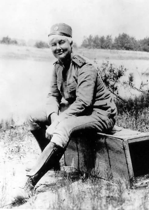 Portrait of Flora Sandes (1876–1956) – memorial page