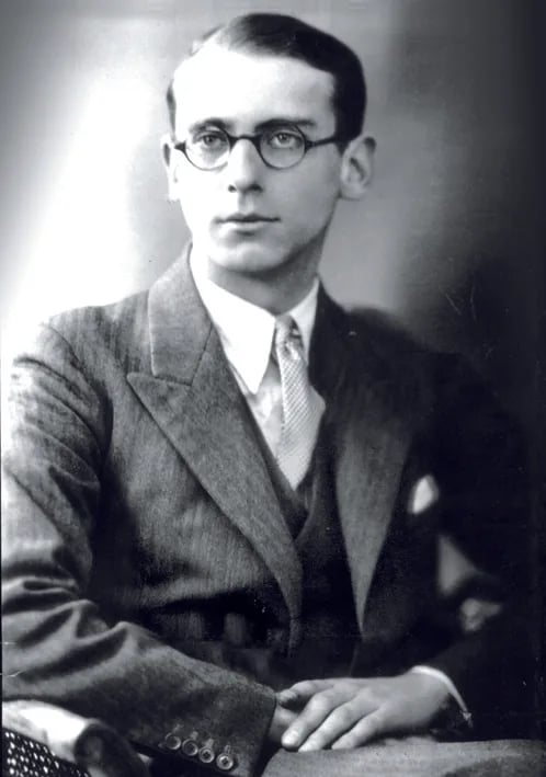 Portrait of Patrick Hamilton (1904–1962) – memorial page