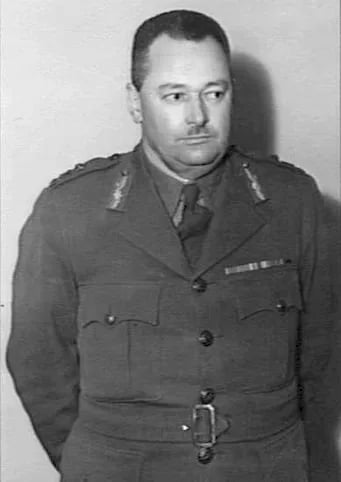 Porträt von Charles Edward Maurice Lloyd (1899–1956) – Gedenkseite