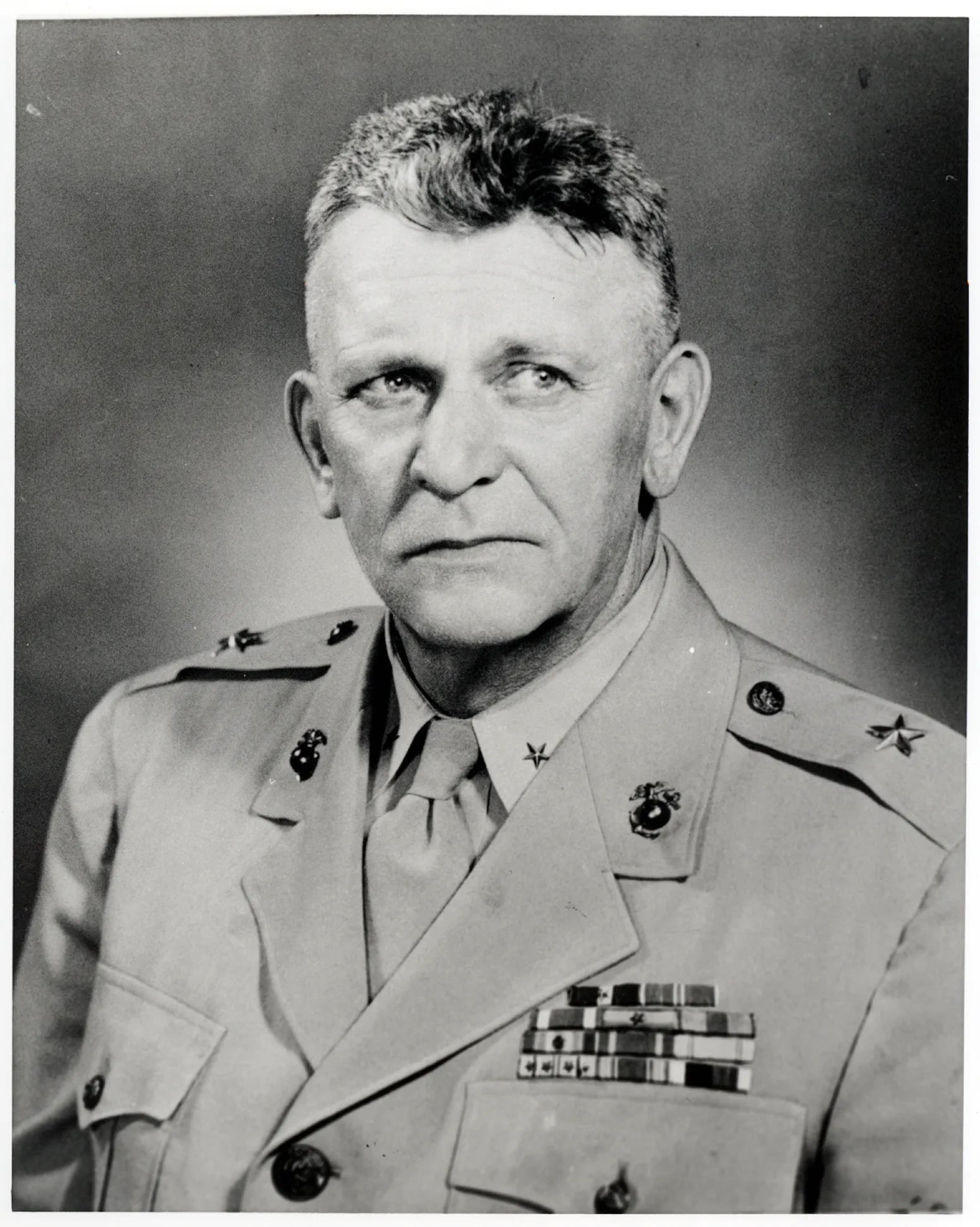 Portrait of Harry Liversedge (1894–1951) – memorial page