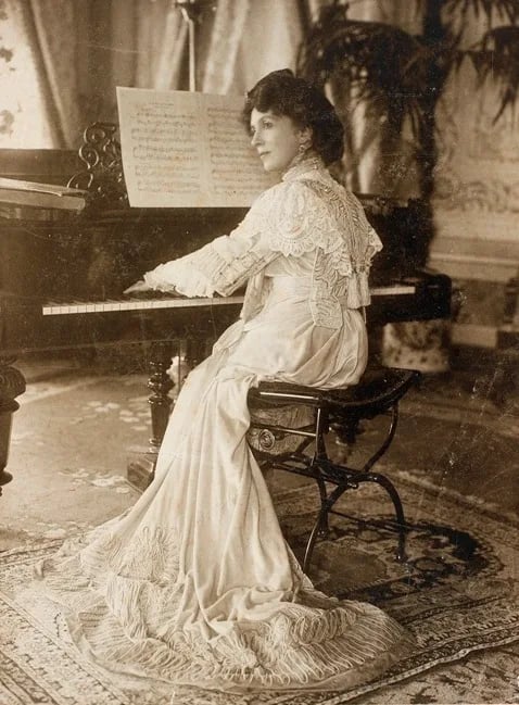 Portrait of Fehime Sultan (1875–1929) – memorial page