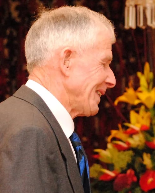 Porträt von Ross Corrigan (1936–2024) – Gedenkseite