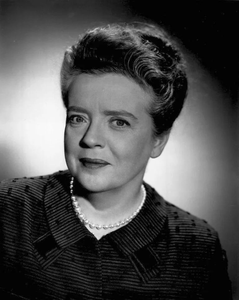 Portrait of Frances Bavier (1902–1989) – memorial page