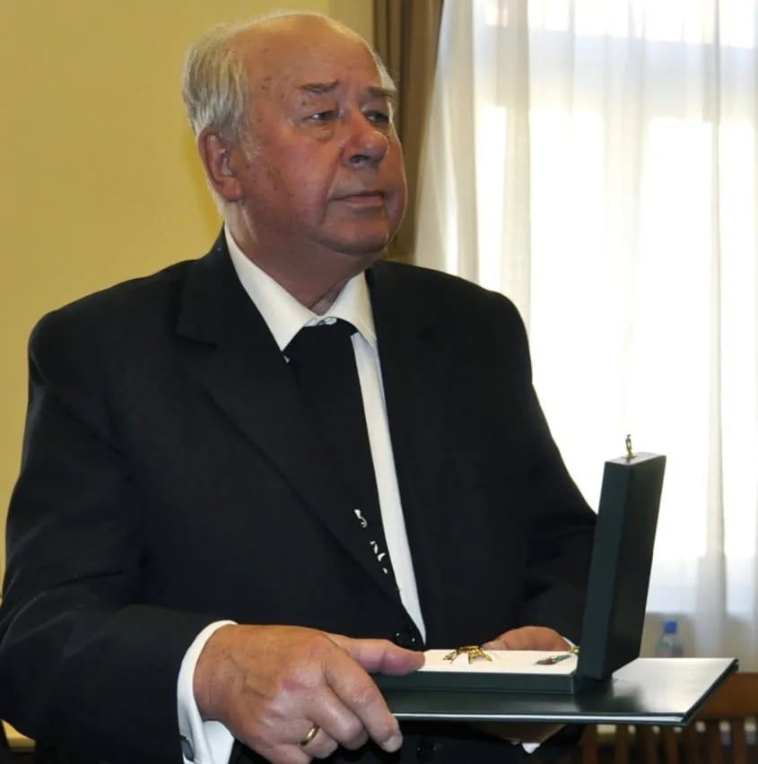 Portrait of Sámuel Jakab (1931–2023) – memorial page