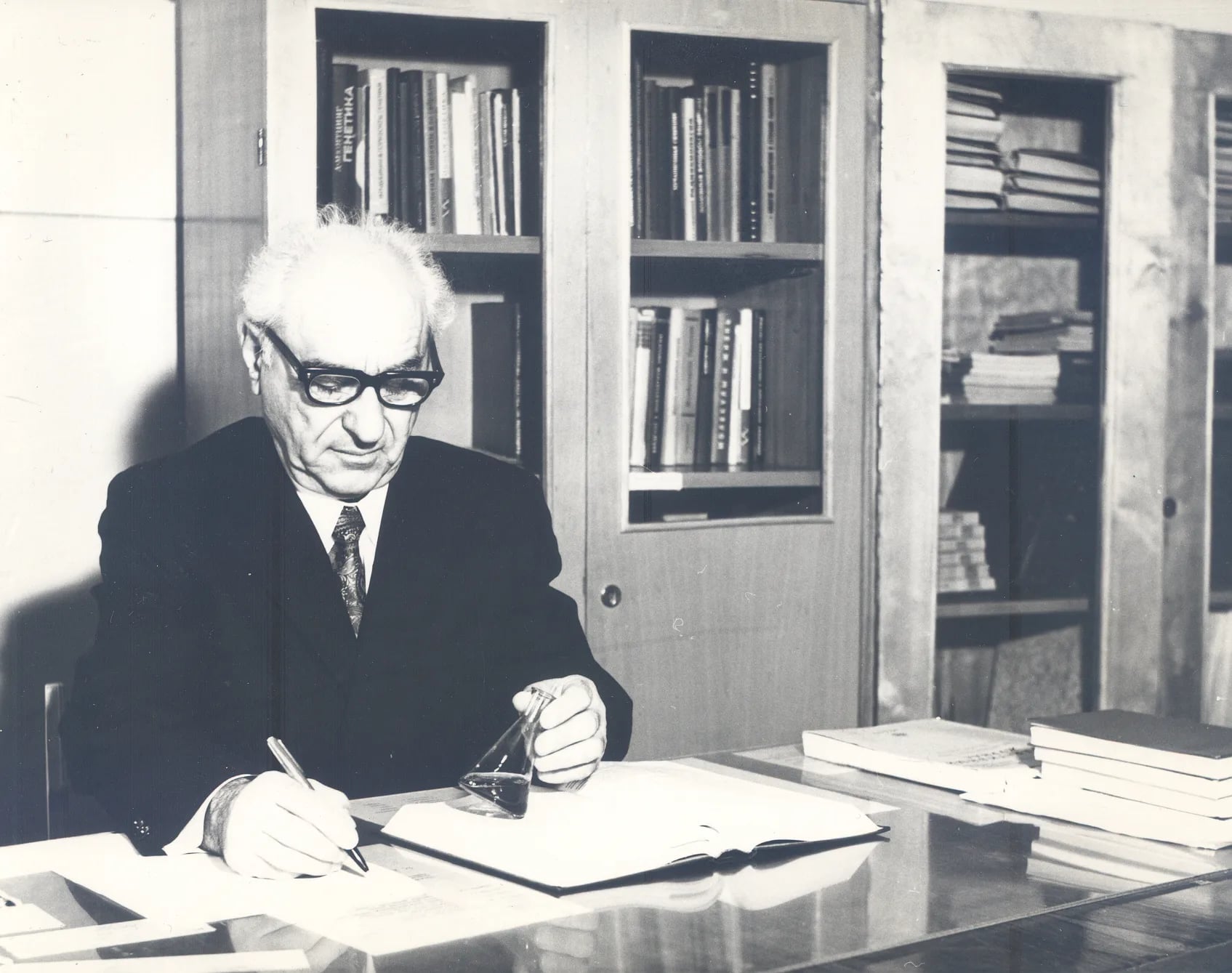 Portrait of Mirzəağa Əlizadə (1910–1981) – memorial page