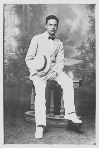 Portrait of Edgar du Perron (1899–1940) – memorial page