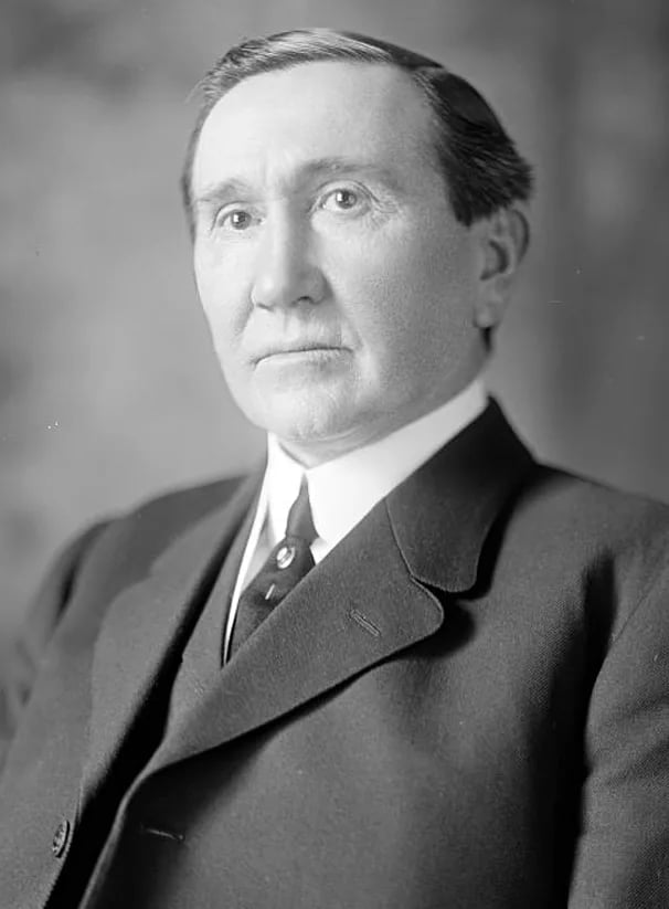 Portrait of Robert B. Macon (1859–1925) – memorial page