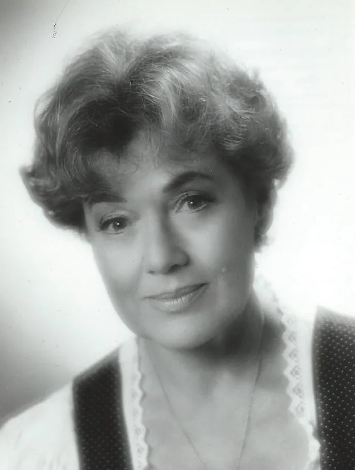 Portrait of Edith Klinger (1922–2013) – memorial page