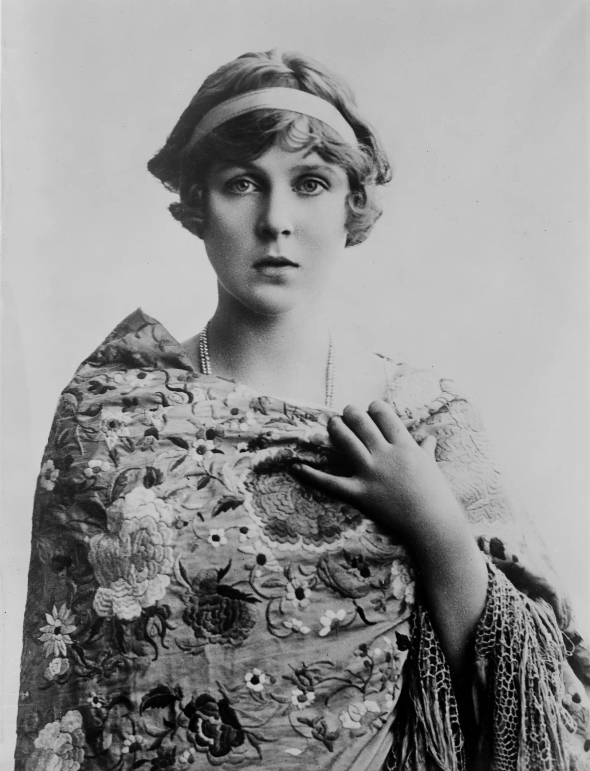 Portrait of Diana Cooper (1892–1986) – memorial page