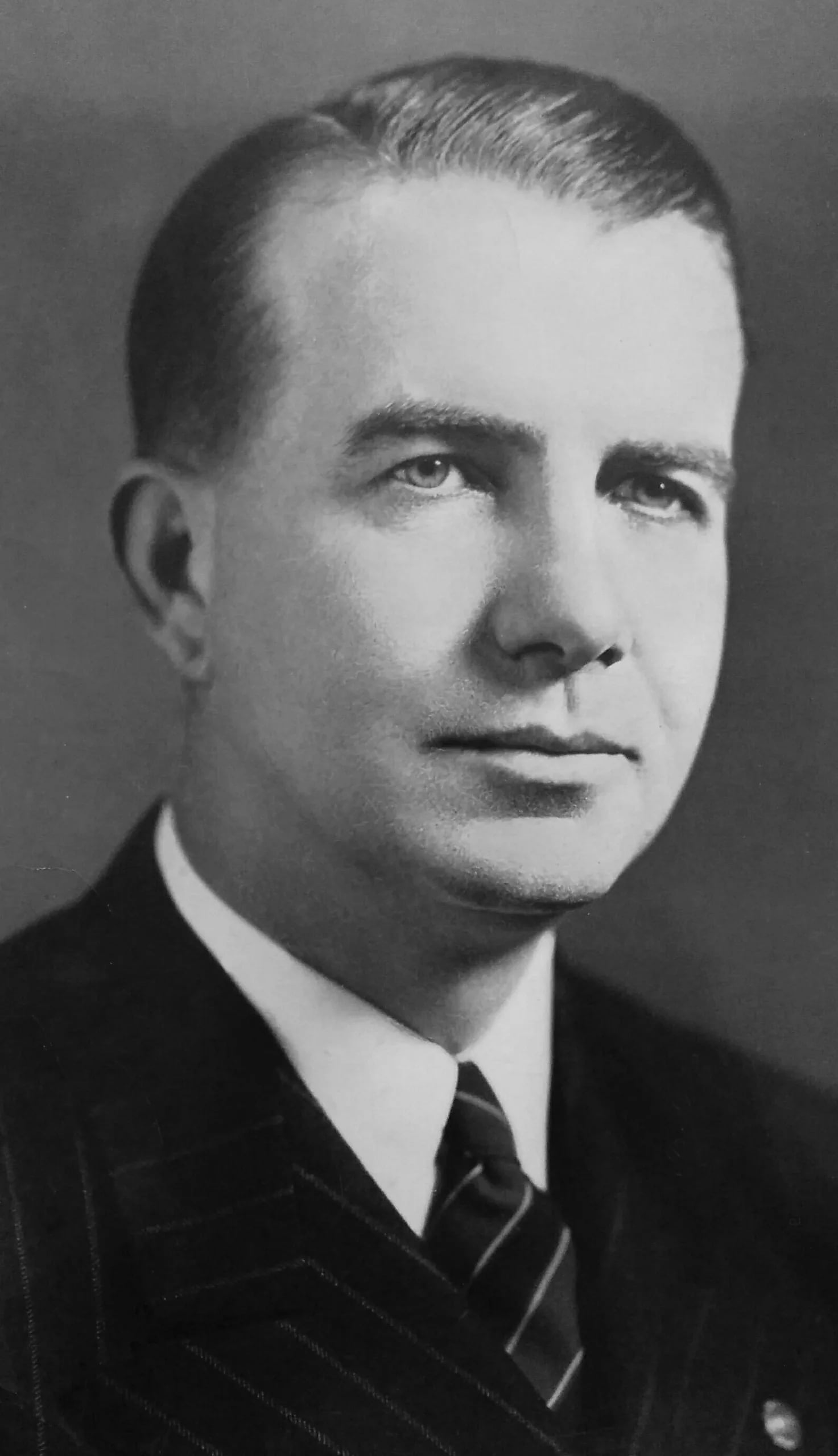 Portrait of Thomas Daniel Winter (1896–1951) – memorial page