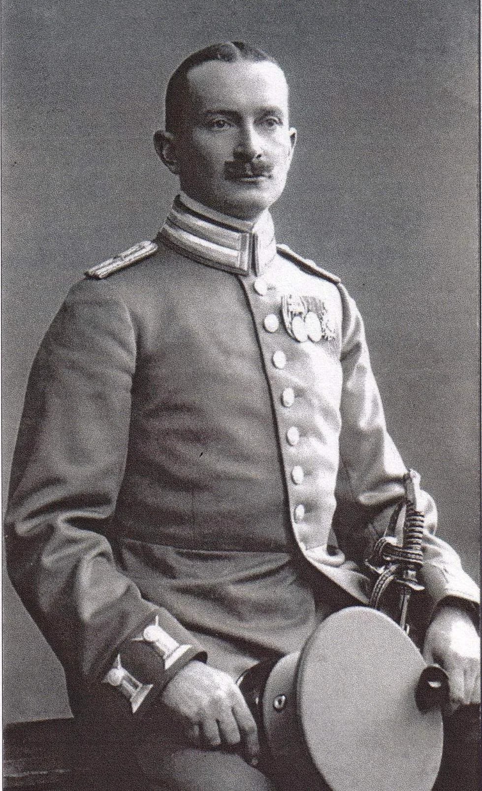 Portrait of Eduard Cruse (1873–1961) – memorial page