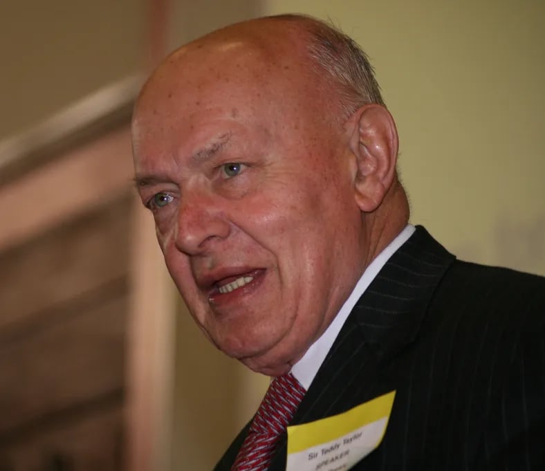 Porträt von Teddy Taylor (1937–2017) – Gedenkseite