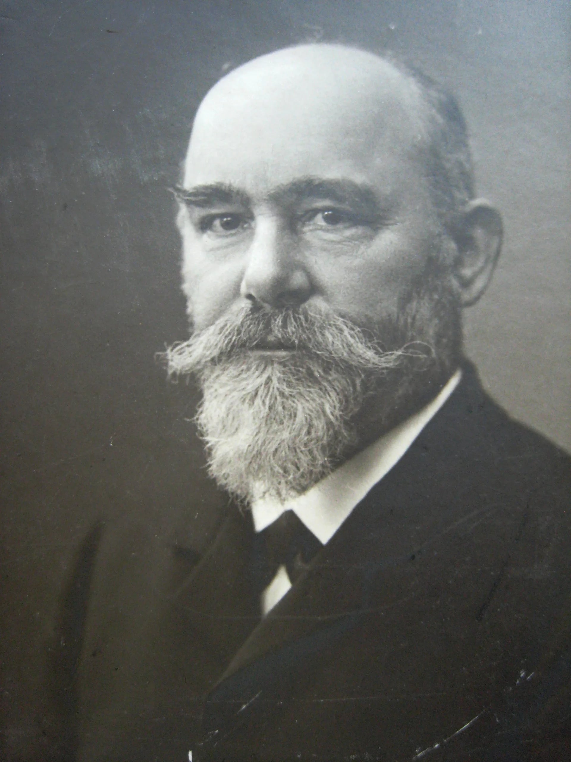 Porträt von Rudolf Otto Caesar (1840–1925) – Gedenkseite