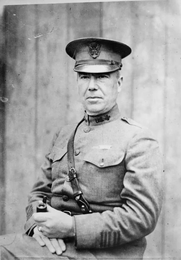 Portrait of Edward Capps (1866–1950) – memorial page