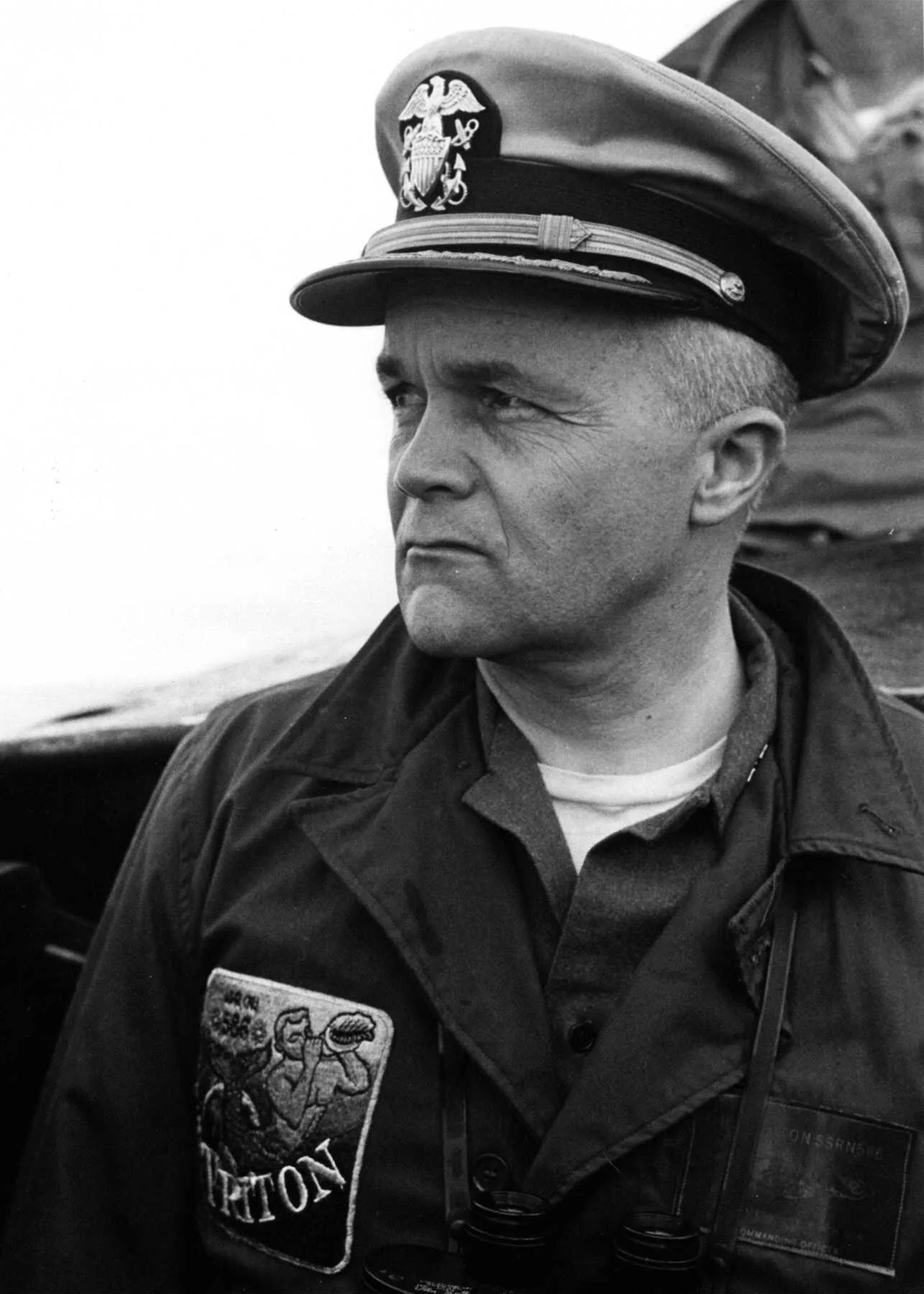 Portrait of Edward L. Beach (1918–2002) – memorial page
