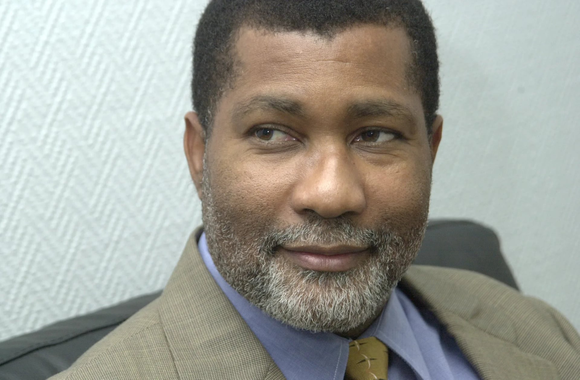 Porträt von Pierre Charles (1954–2004) – Gedenkseite