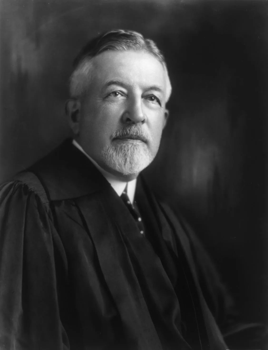 Porträt von Edward Terry Sanford (1865–1930) – Gedenkseite