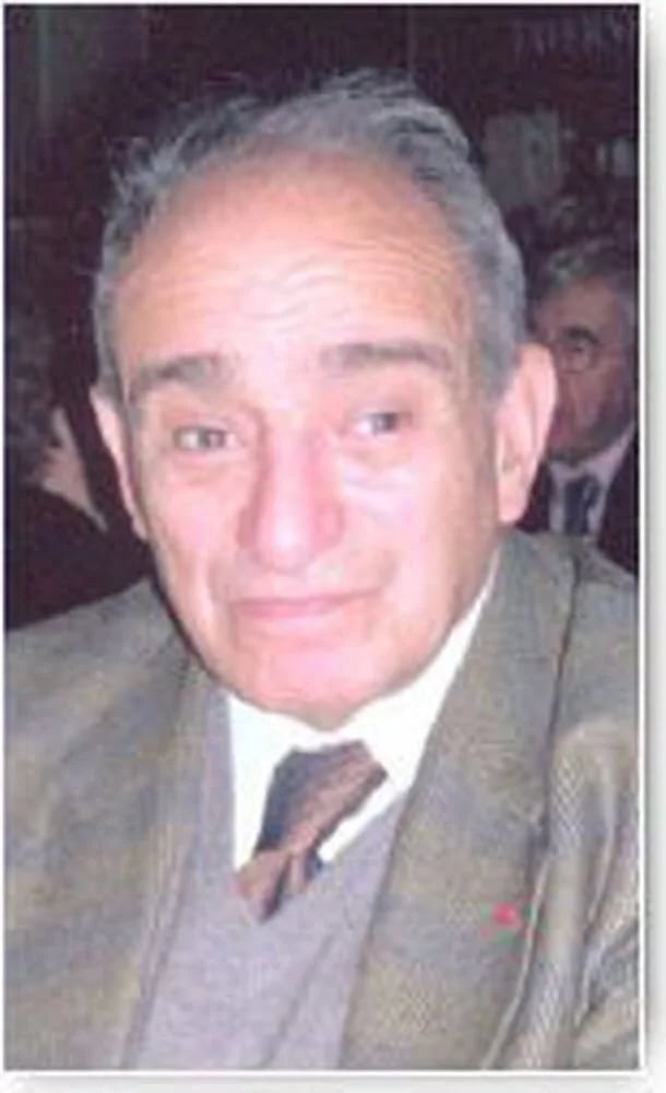 Portrait of François-Georges Dreyfus (1928–2011) – memorial page
