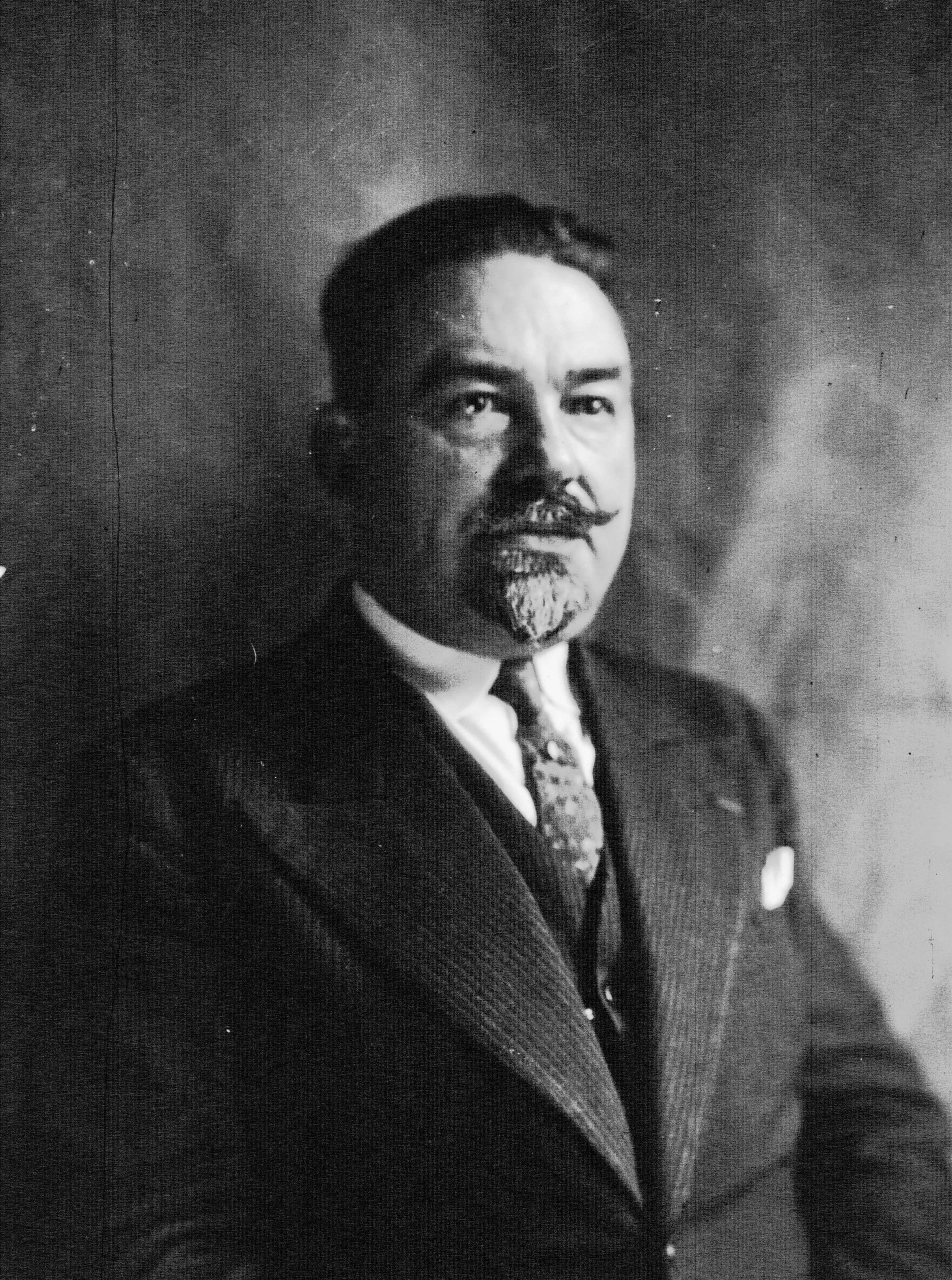 Porträt von Lucien Salette (1879–1937) – Gedenkseite
