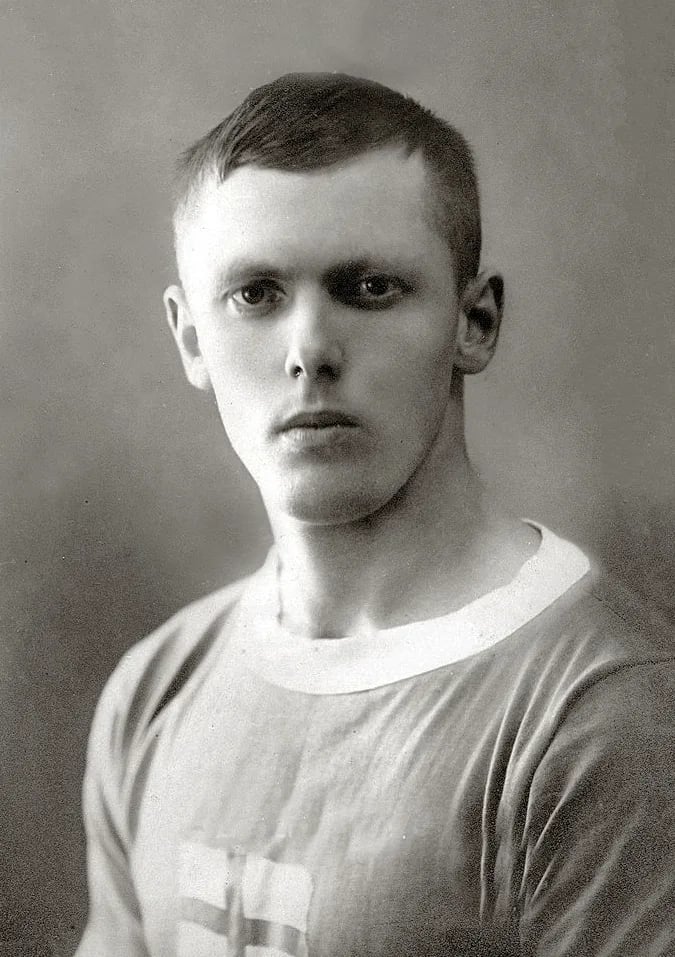 Portrait of Eero Lehtonen (1898–1959) – memorial page