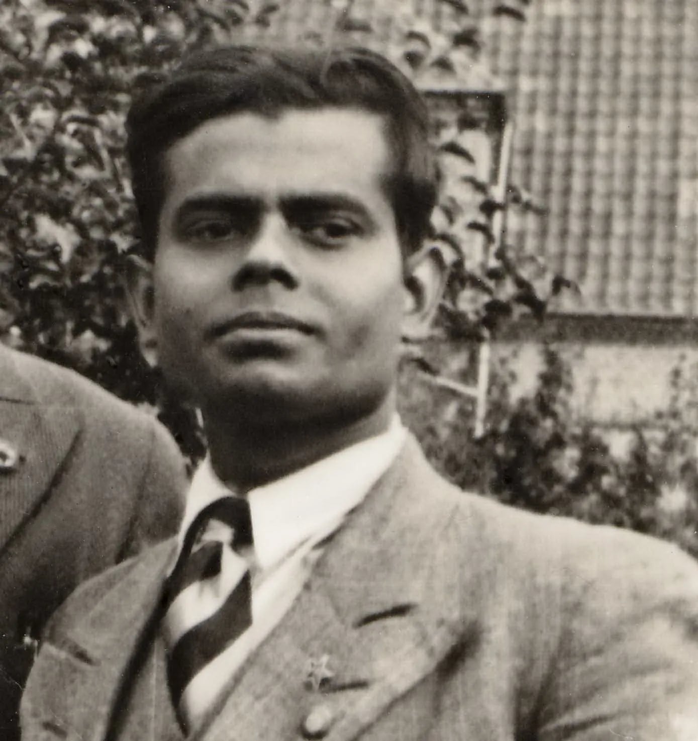 Portrait of Lakshmiswar Sinha (1905–1977) – memorial page