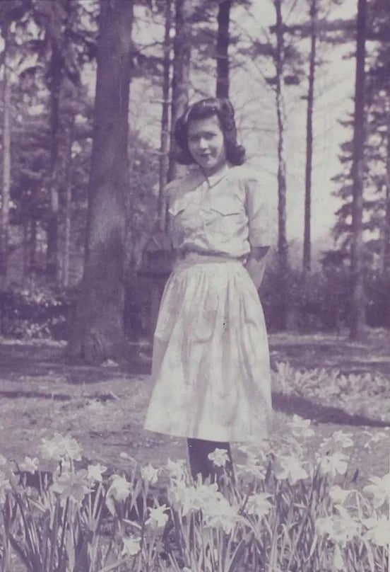Portrait of Mani Xenier (1915–1999) – memorial page