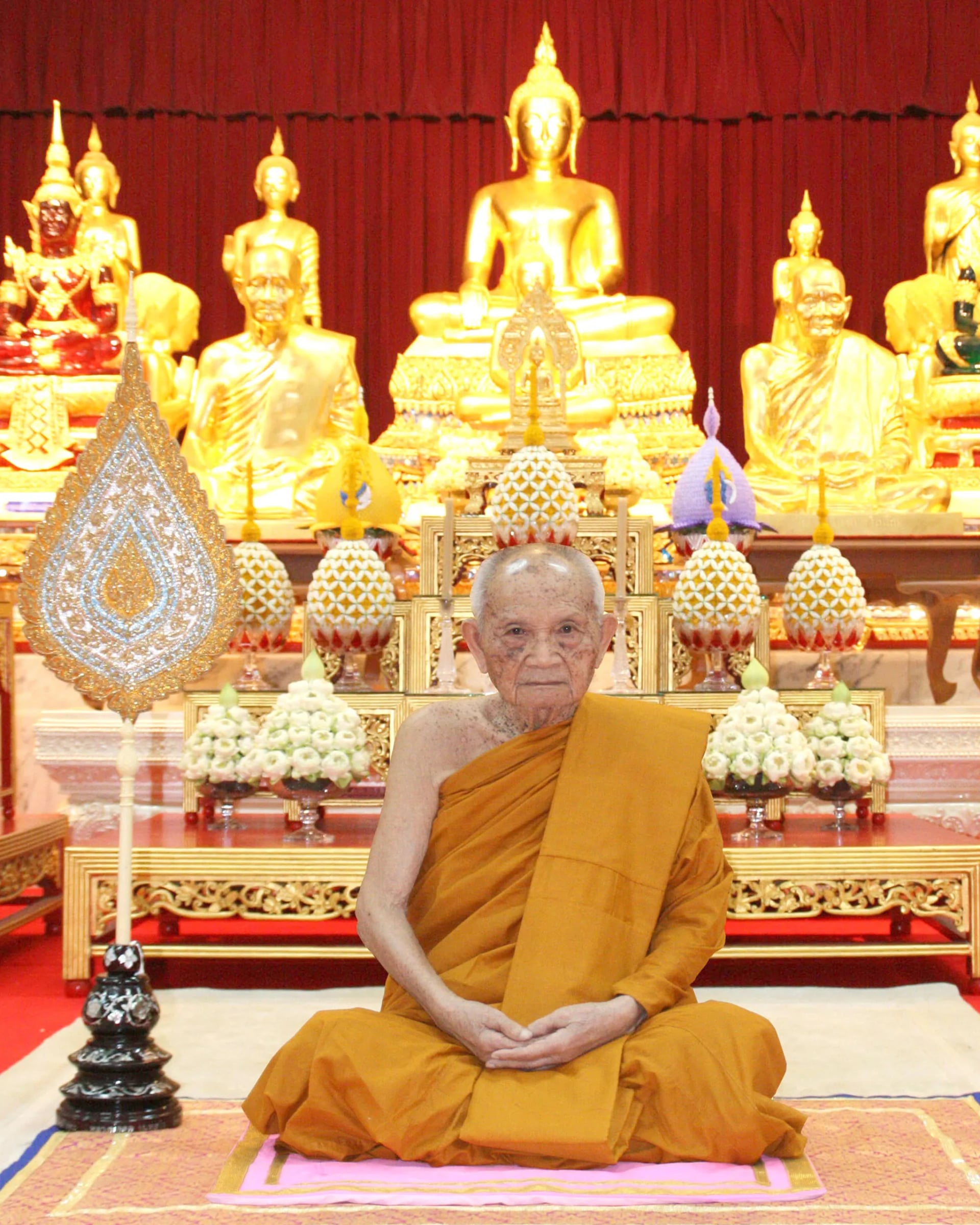 Porträt von Somdet Phra Mahawirawong (1918–2018) – Gedenkseite