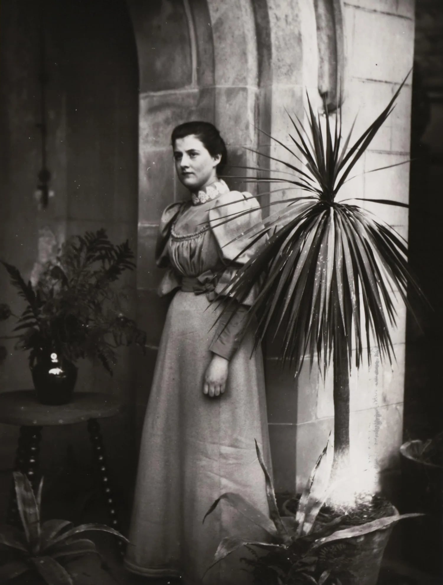 Porträt von Olwen Rhys (1876–1953) – Gedenkseite