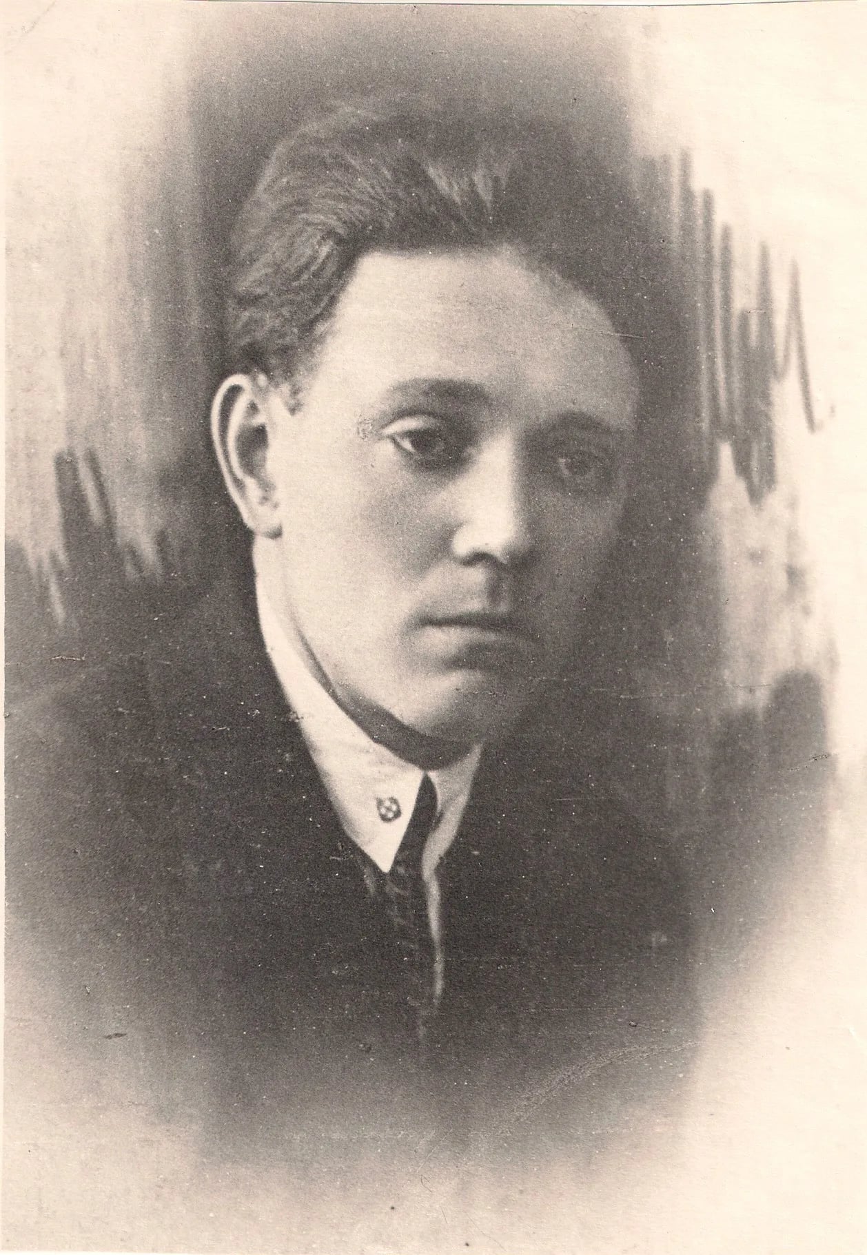 Portrait of Todar Kliaštorny (1903–1937) – memorial page