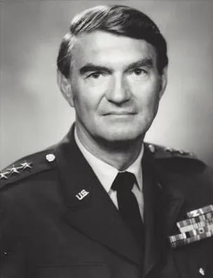 Portrait of Walter J. Woolwine (1919–2015) – memorial page