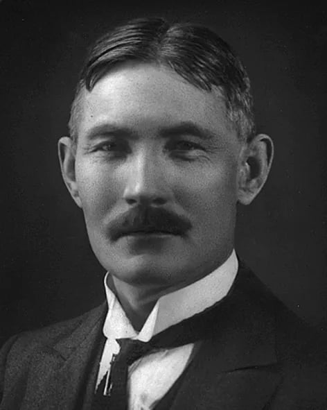 Portrait of Einar Arnórsson (1880–1955) – memorial page
