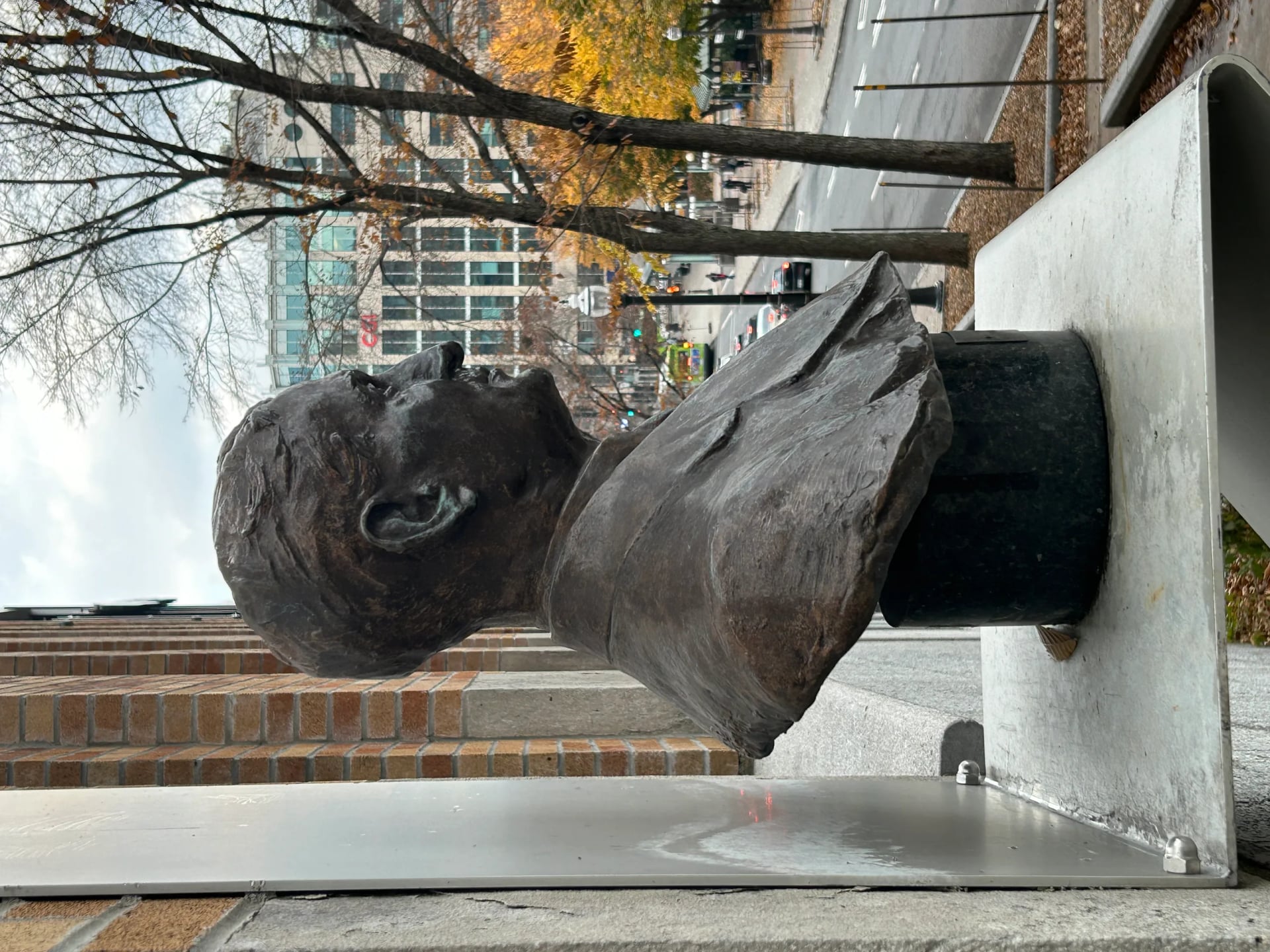 Portrait of Oscar Gilbert (1888–1971) – memorial page