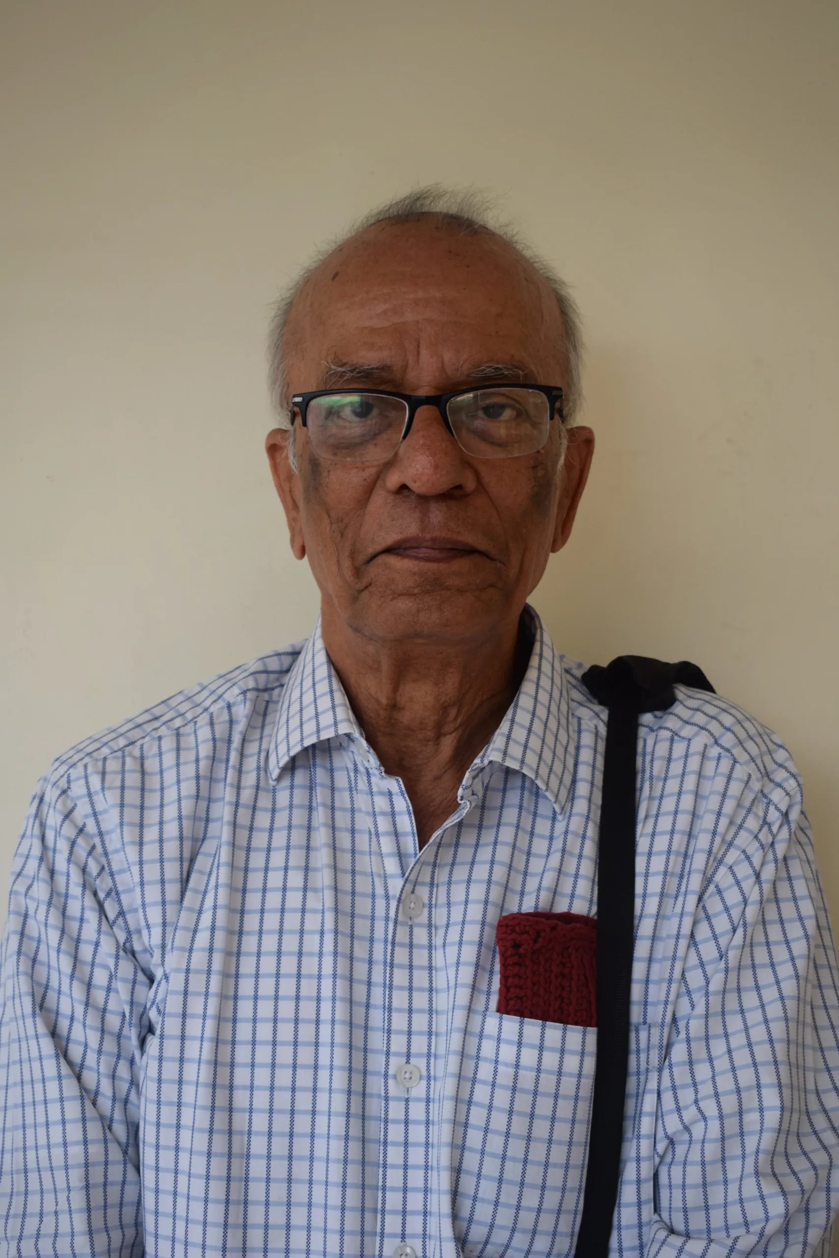 Porträt von Nanda Khare (1946–2022) – Gedenkseite