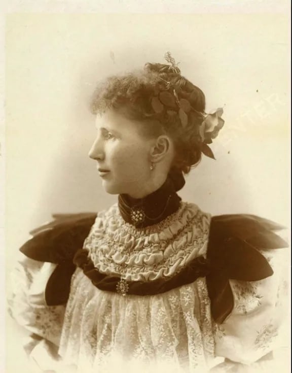 Portrait of Margaret O'Connor Wilson (1856–1942) – memorial page