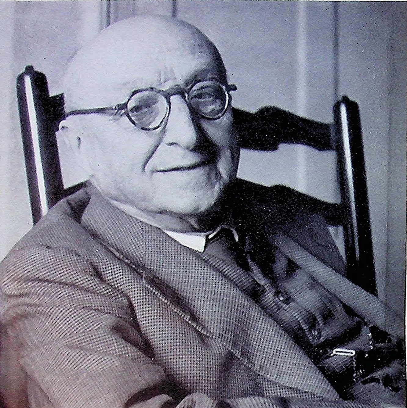 Portrait of John Glyn Davies (1870–1953) – memorial page