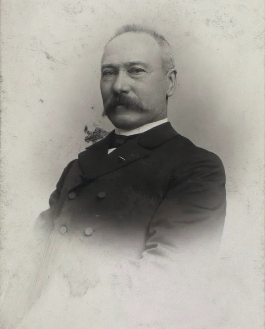 Portrait of O. P. C. Faurholt (1847–1928) – memorial page