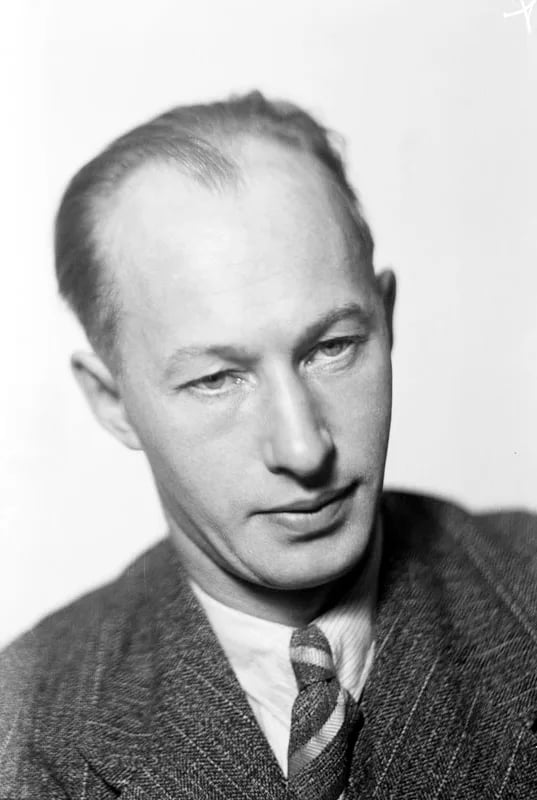 Porträt von Eyvind Johnson (1900–1976) – Gedenkseite